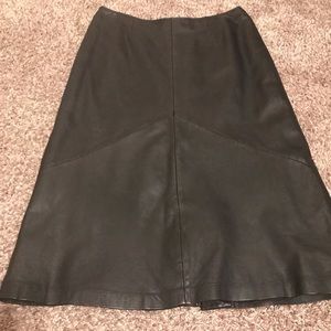 Clearance Harold’s black solid Leather Skirt